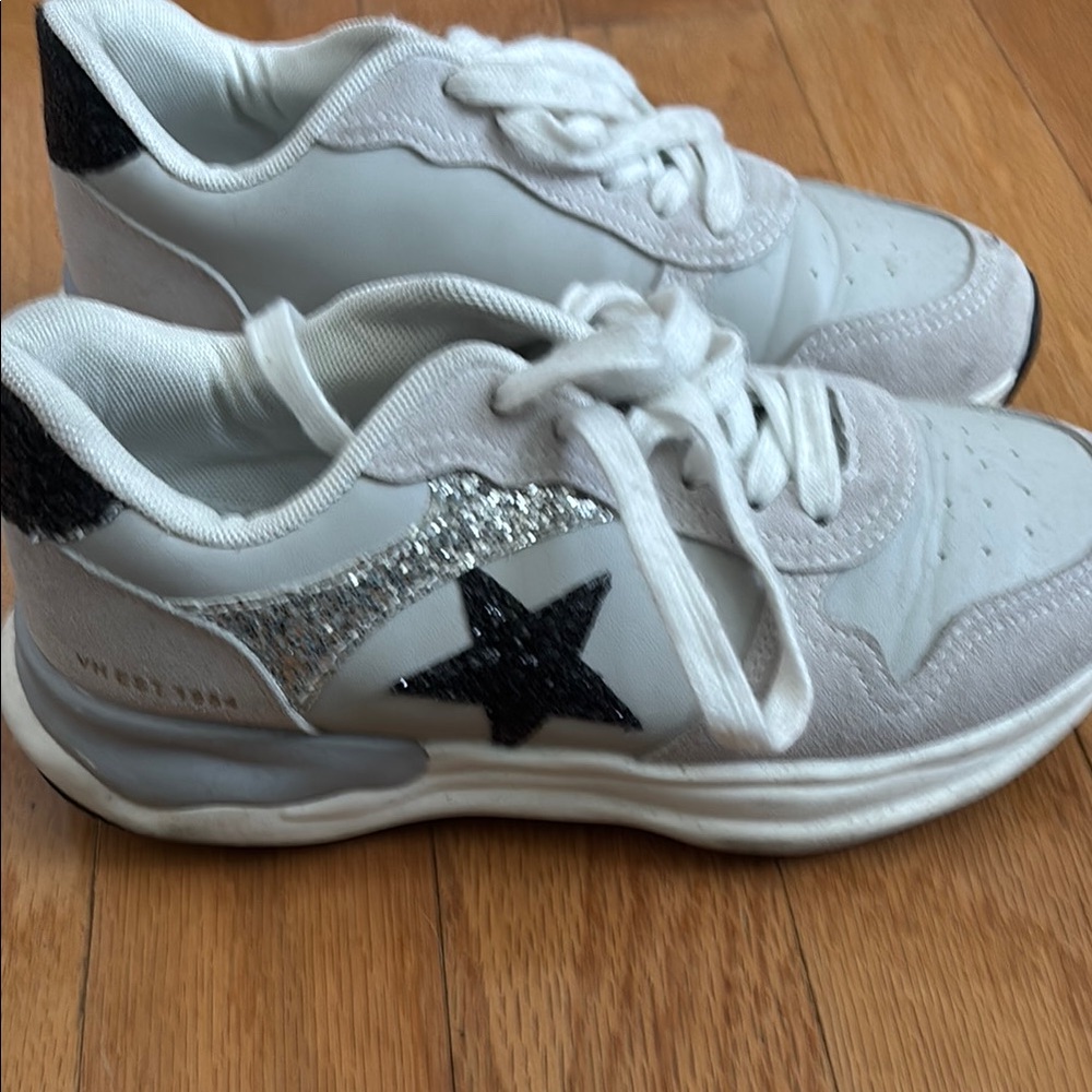 White Sneakers with Black Star Detail